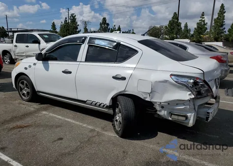 2014 Nissan Versa S z USA, uszkodzony, nr VIN 3N1CN7AP7EL865628